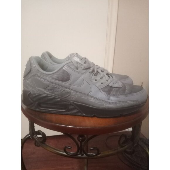 Mens Size 10 Nike Air Max 90 Grey Reflective Athletic Running Shoes DZ4504-002 - Picture 1 of 15